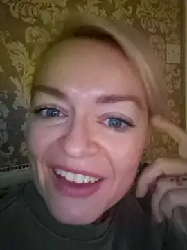 Snapshot of demidelightfulxx chatting on October 2025 06:58:01 AM demidelightfulxx online show from October 2025 06:58:01 AM