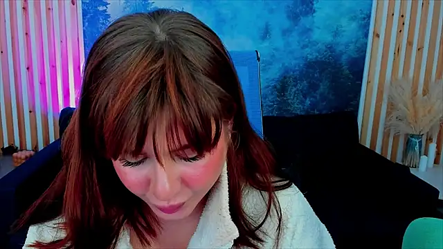 FameyBlum online show from October 2025 02:18:01 PM