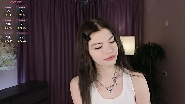 TwixieGuo online show from December 2025 10:17:02 AM