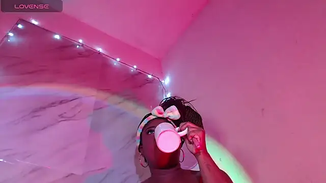 Snapshot of GraceMaceeyx2 chatting on November 2025 11:58:02 AM GraceMaceeyx2 online show from November 2025 11:58:02 AM