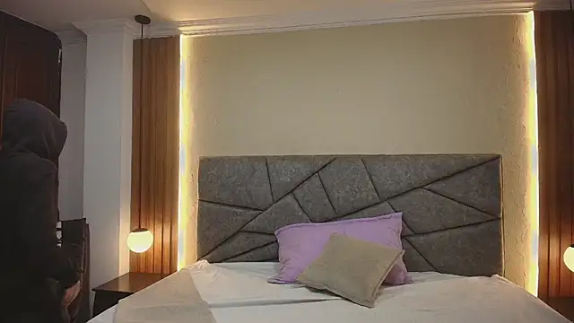 GabySweett  online show from March 2026 01:18:01 PM