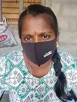 Snapshot of Tamil_Hot_Sandy chatting on March 2026 05:43:02 AM Tamil Hot Sandy online show from March 2026 05:43:02 AM