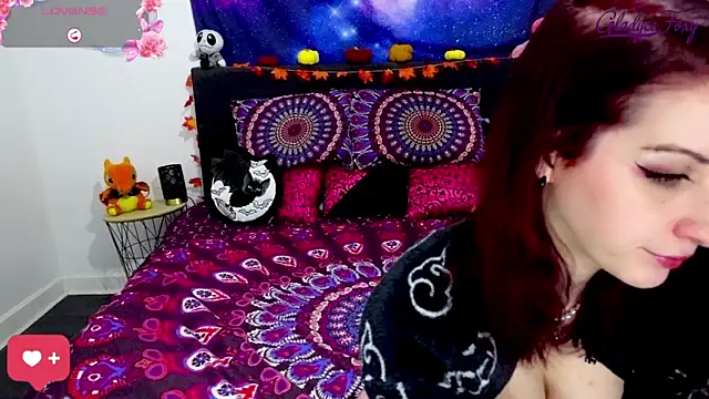 Gladyce Foxy online show from December 2025 02:29:02 PM