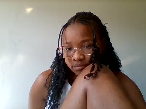 Snapshot of SugarSpiceXXX chatting on October 2025 06:35:02 AM SugarSpiceXXX online show from October 2025 06:35:02 AM
