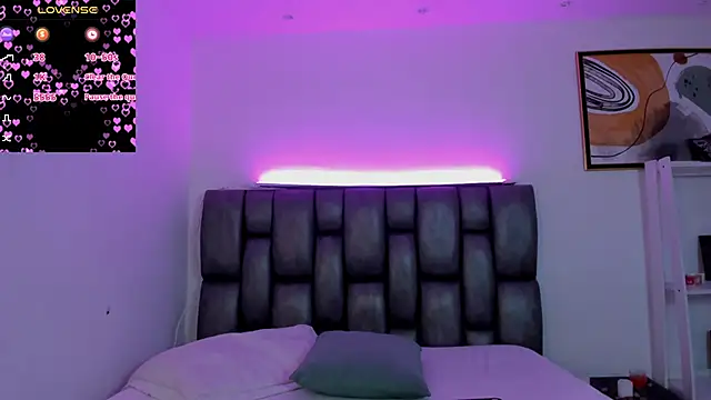 Caroline Millerr online show from January 2026 07:42:02 PM