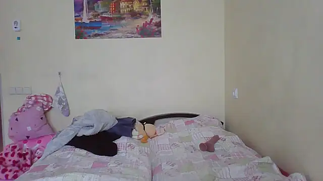 QueenMomyS online show from April 2026 11:39:01 AM