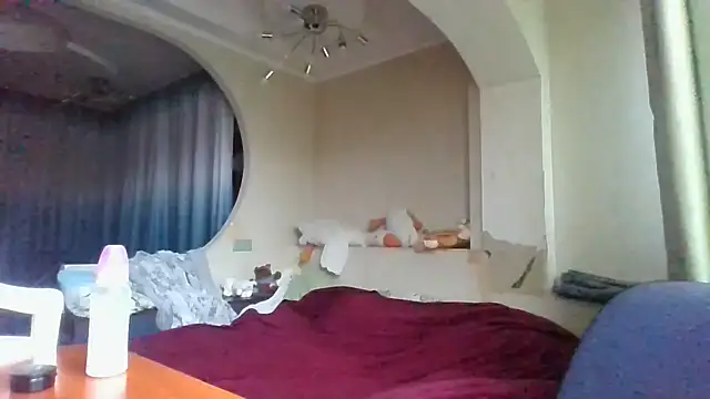 Snapshot of QueenMomyS chatting on November 2025 06:56:02 AM QueenMomyS online show from November 2025 06:56:02 AM