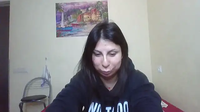 Snapshot of QueenMomyS chatting on November 2025 12:53:02 PM QueenMomyS online show from November 2025 12:53:02 PM