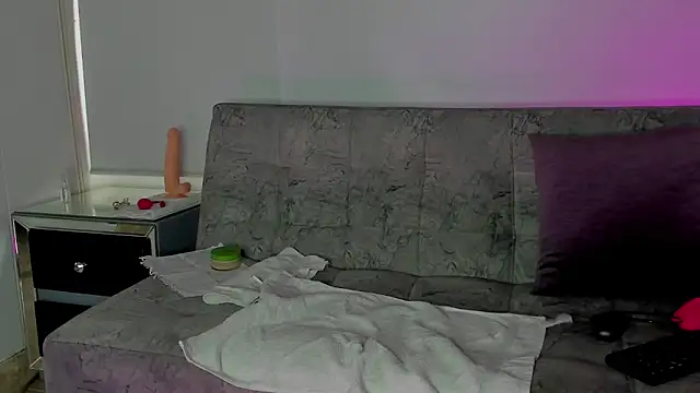 Snapshot of eimy-smit chatting on October 2025 06:15:01 PM eimy-smit online show from October 2025 06:15:01 PM