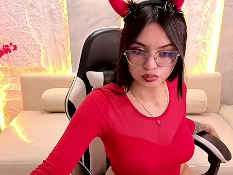 nathaly tp online show from October 2025 07:59:01 PM