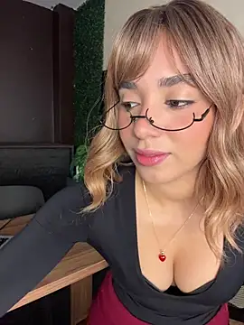 Snapshot of Capricho_01 chatting on March 2026 06:02:02 PM Capricho 01 online show from March 2026 06:02:02 PM