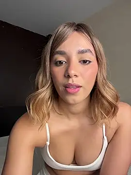 Snapshot of Capricho_01 chatting on March 2026 06:13:02 PM Capricho 01 online show from March 2026 06:13:02 PM