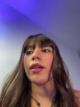 Snapshot of Capricho_01 chatting on April 2026 06:47:02 PM Capricho 01 online show from April 2026 06:47:02 PM