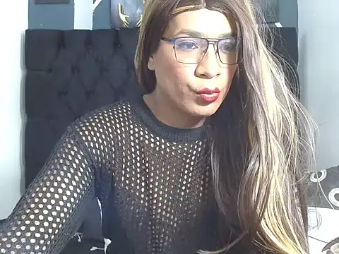 Snapshot of SharonElectra chatting on October 2025 09:18:02 PM SharonElectra online show from October 2025 09:18:02 PM
