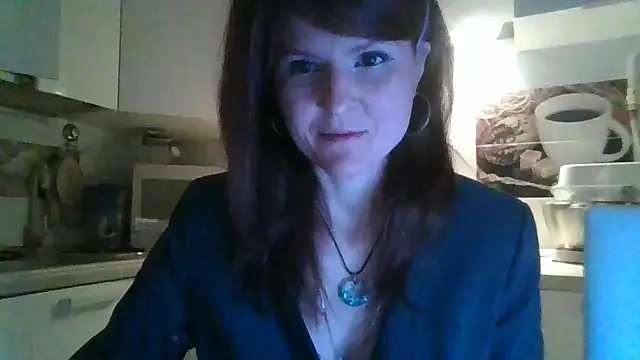 Snapshot of Arivonne chatting on February 2026 10:01:02 PM Arivonne online show from February 2026 10:01:02 PM