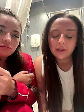 Playfulvixen25 online show from November 2025 12:44:01 AM