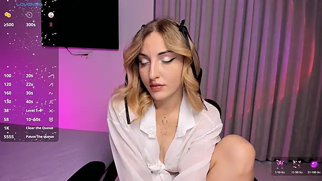 AmyVilvet  online show from March 2026 10:58:01 PM