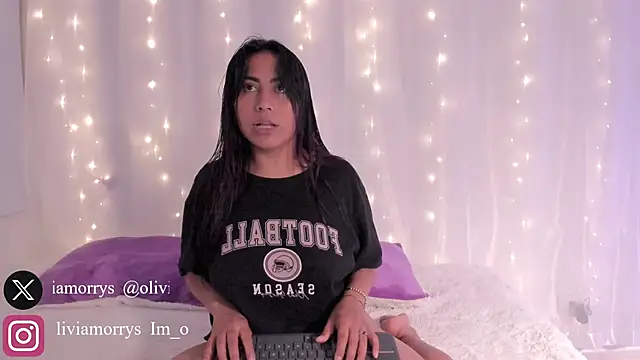 Olivia Morrys online show from December 2025 11:53:01 PM