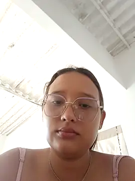 Snapshot of young_dairy01 chatting on October 2025 12:28:01 PM young dairy01 online show from October 2025 12:28:01 PM