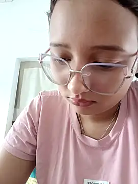 Snapshot of young_dairy01 chatting on October 2025 12:28:01 PM young dairy01 online show from October 2025 12:28:01 PM