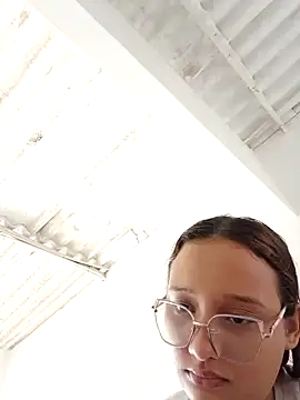Snapshot of young_dairy01 chatting on October 2025 12:28:01 PM young dairy01 online show from October 2025 12:28:01 PM