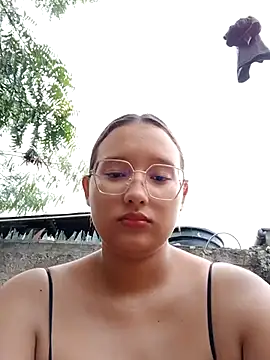 young dairy01 online show from December 2025 11:23:02 AM