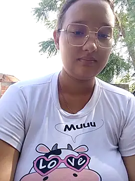 young dairy01 online show from October 2025 01:41:01 PM