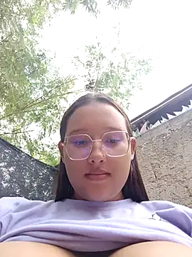 young dairy01 online show from November 2025 12:20:01 PM