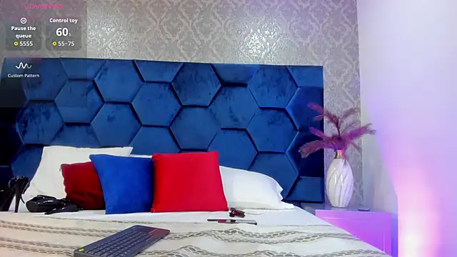 Angelina Roa online show from December 2025 11:49:02 AM