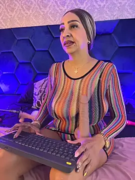 Angelina Roa online show from May 2026 02:59:02 PM