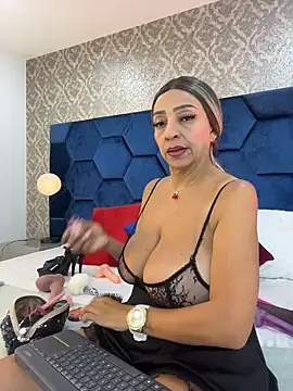 Angelina Roa online show from April 2026 02:42:01 PM