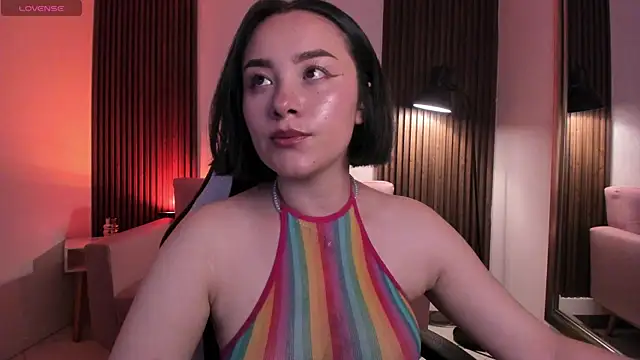 Snapshot of MAGIC_VERA chatting on May 2026 04:00:02 AM MAGIC VERA online show from May 2026 04:00:02 AM