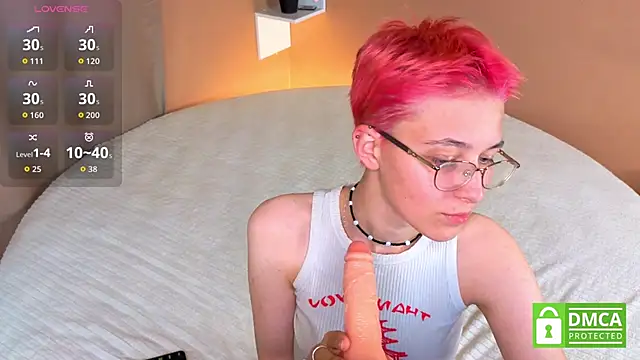Snapshot of Sharlikiss chatting on October 2025 03:59:02 PM Sharlikiss online show from October 2025 03:59:02 PM