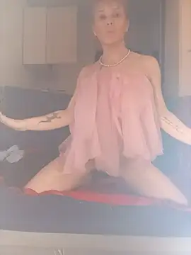 Conny Shellie online show from November 2025 01:06:01 AM