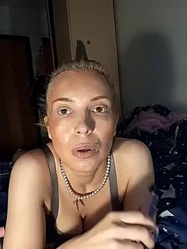 Conny Shellie online show from November 2025 10:20:01 AM