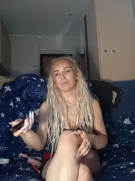 Conny Shellie online show from November 2025 04:11:01 PM