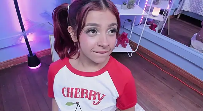 KathiaSaenz  online show from December 2025 04:17:02 AM