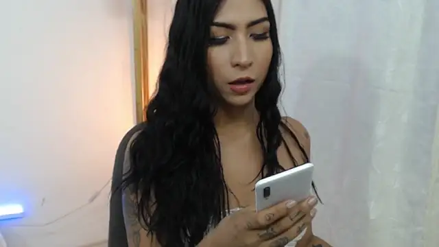 Zoevillaloboxxx online show from October 2025 04:03:01 AM