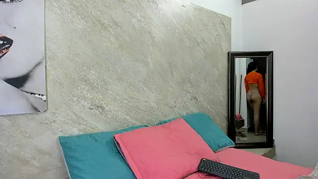 Snapshot of Chanel-munoz chatting on November 2025 01:50:02 AM Chanel-munoz online show from November 2025 01:50:02 AM