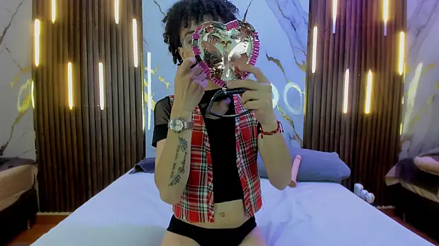 NoahVidall online show from September 2025 05:46:01 AM