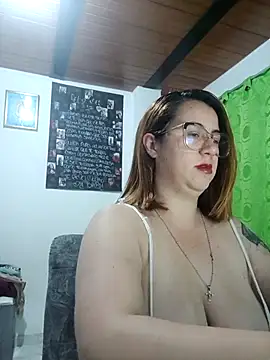 Venenodulce online show from October 2025 03:18:02 AM