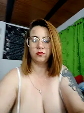 Venenodulce online show from October 2025 03:30:02 AM