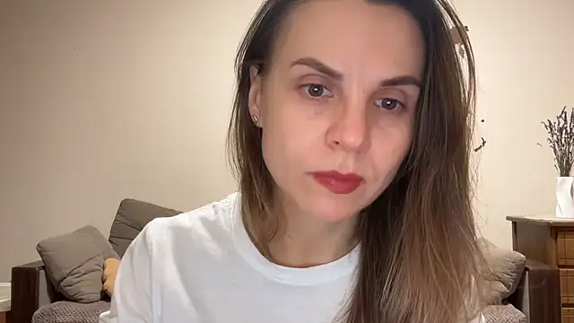 AnnieLove7722 online show from November 2025 12:38:01 PM