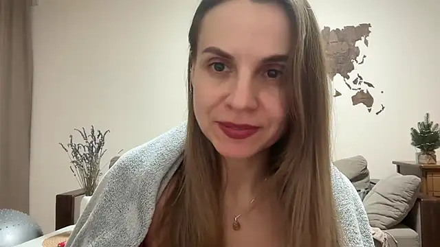 Snapshot of AnnieLove7722 chatting on December 2025 03:01:02 PM AnnieLove7722 online show from December 2025 03:01:02 PM