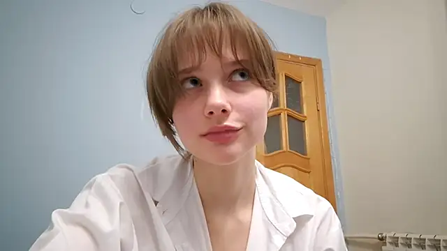 Snapshot of ExitedTroth chatting on October 2025 04:33:01 PM ExitedTroth online show from October 2025 04:33:01 PM