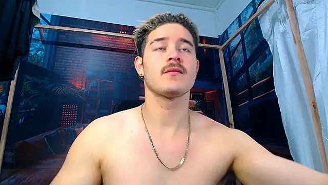 AlexPiersss online show from October 2025 07:11:02 PM