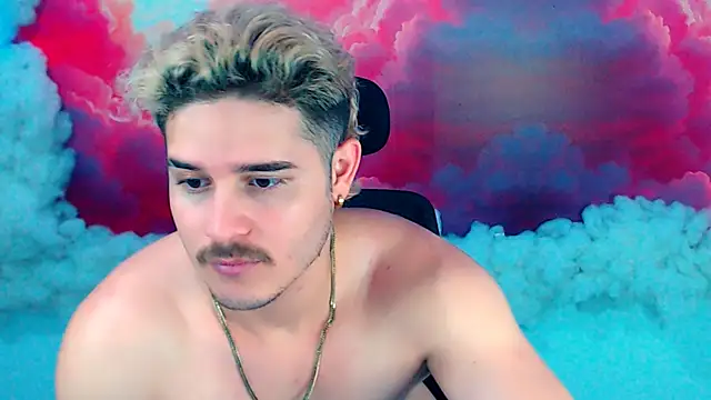 AlexPiersss online show from October 2025 07:15:02 PM