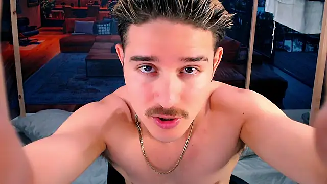 AlexPiersss online show from October 2025 07:11:02 PM