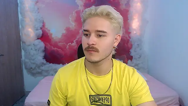 AlexPiersss online show from October 2025 07:14:02 PM