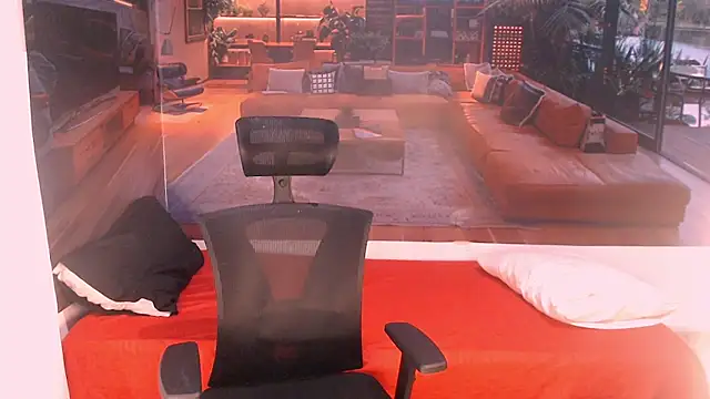 RomeoMillerr online show from December 2025 07:13:01 PM